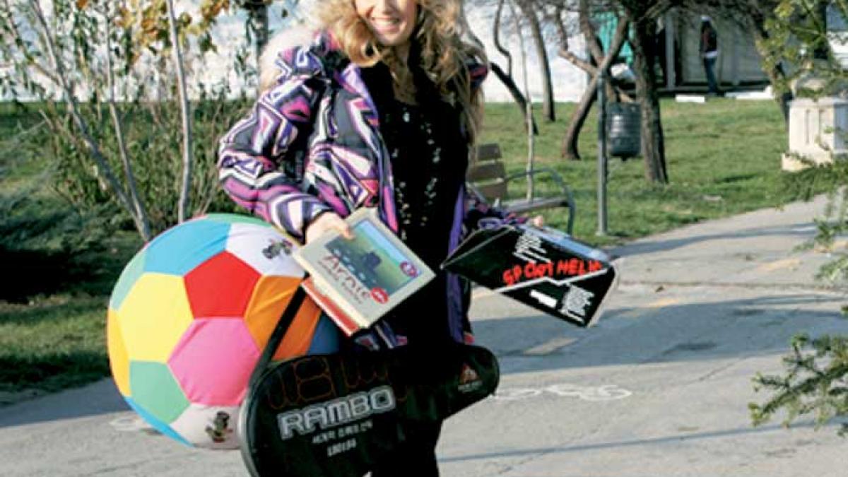 Florentina Opriş, Moş Crăciun pentru orfani
