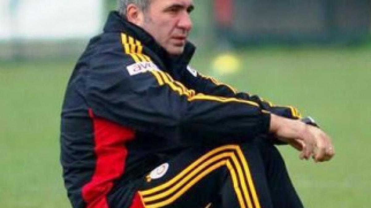 Hagi mizează pe tineret