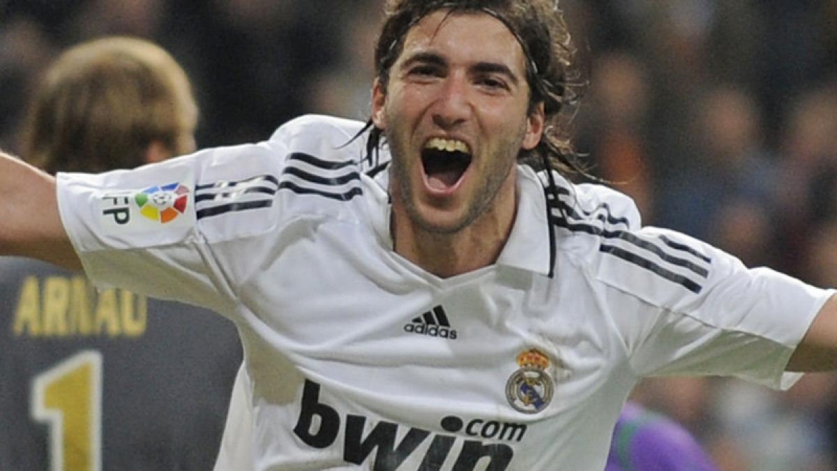 Higuain va fi operat de hernie de disc