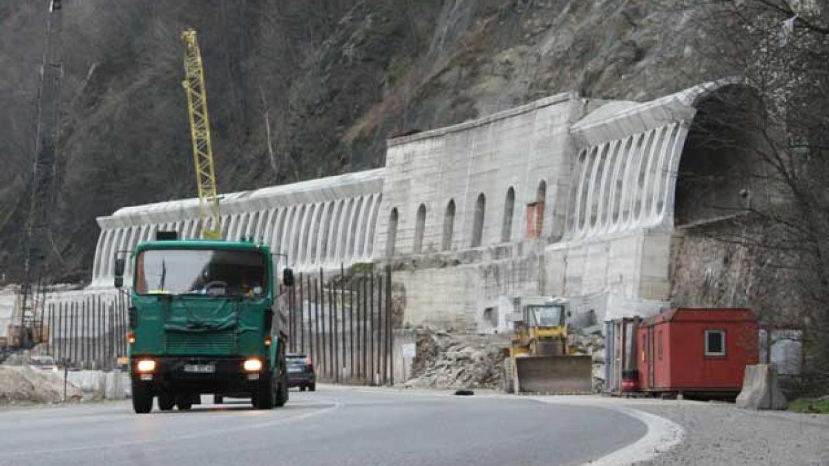 CNADNR nu munceşte, dar greşeşte de 90 de milioane de euro