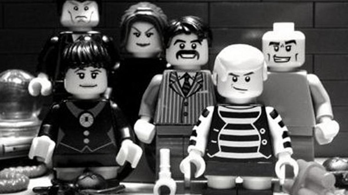 Scene din "Twilight", "" "Inception" şi "James Bond", în varianta LEGO