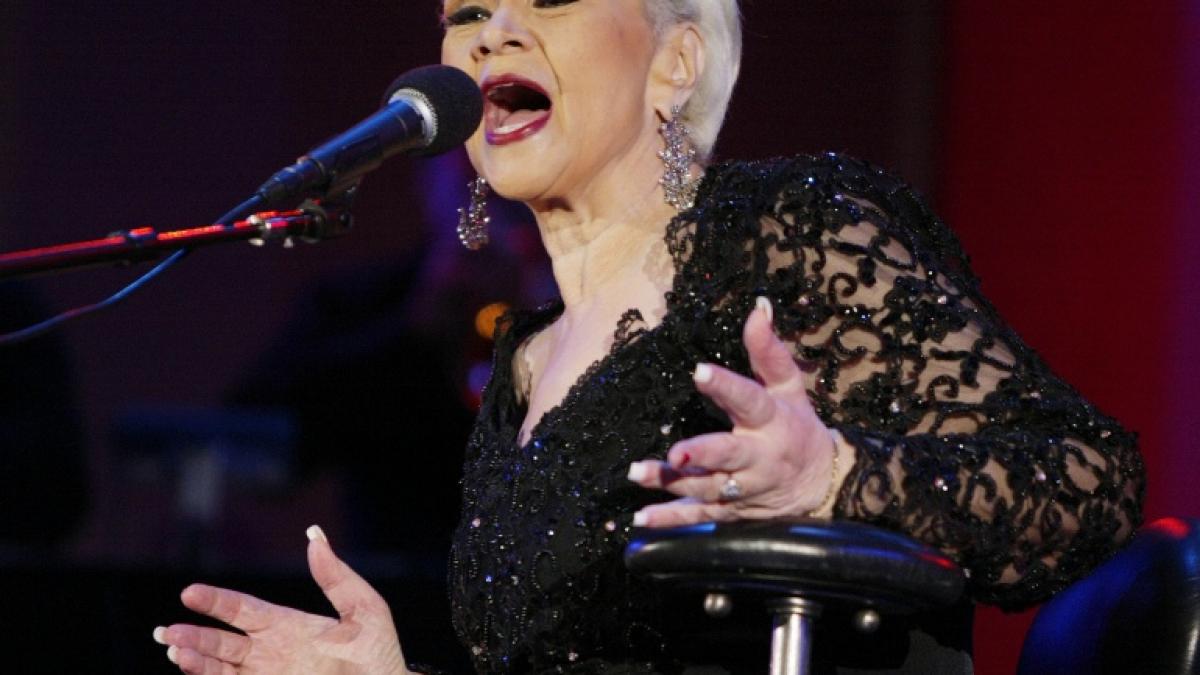 Etta James suferă de leucemie şi demenţă