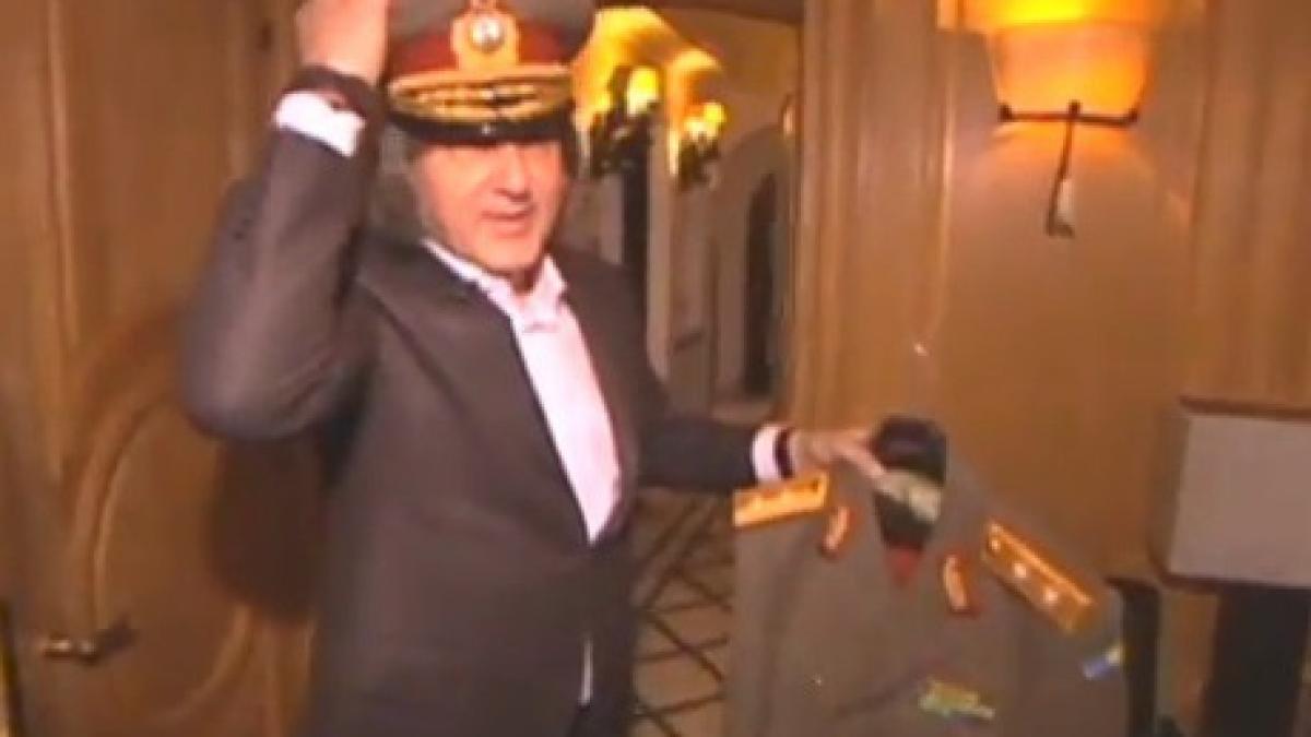 Salut, sunt Ilie Năstase, Nasty! Jucam tenis acum o sută de ani!
