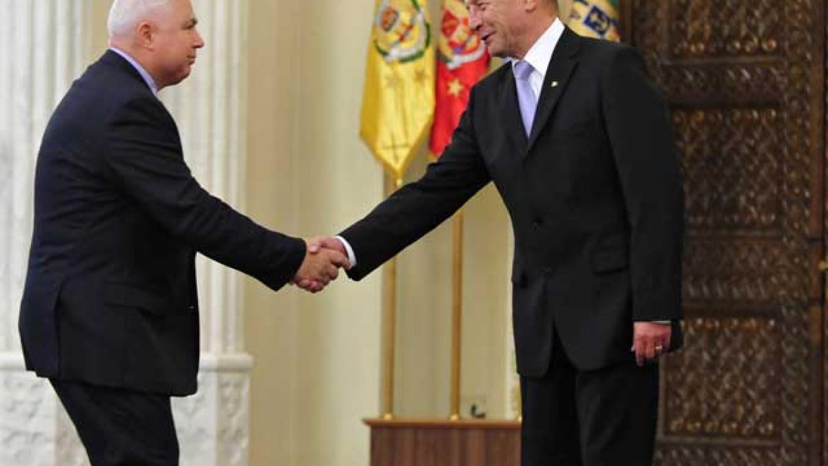 Petre Lăzăroiu l-a scos basma curată pe Băsescu