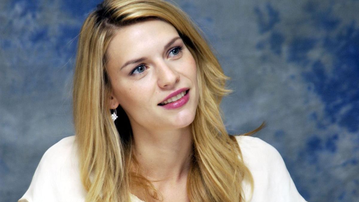 Claire Danes: „Îmi pare rău că nu am terminat școala”