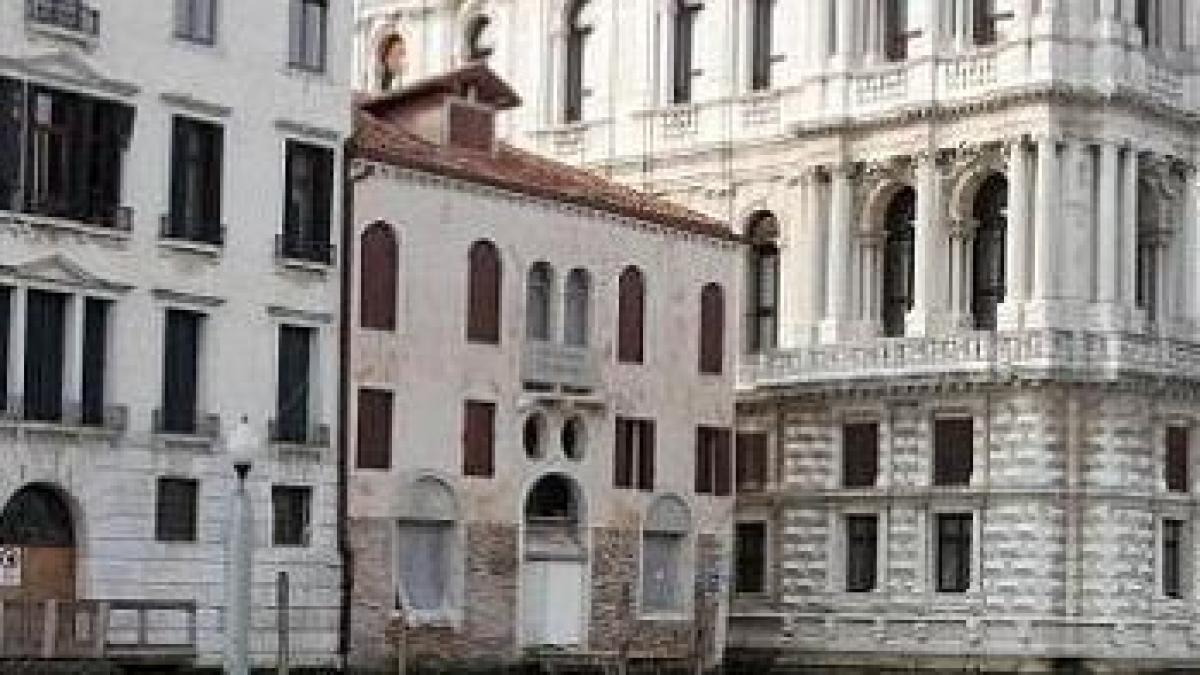 Johnny Depp nu mai e turist la Veneţia, ci proprietar de vilă