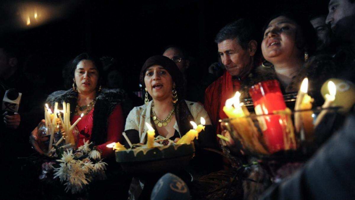 Deputaţii nu pot să le-nhaţe pe vrăjitoare