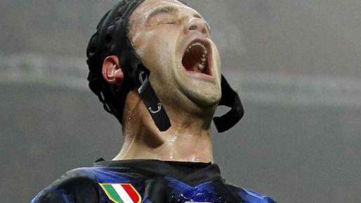 Chivu a fost suspendat patru etape
