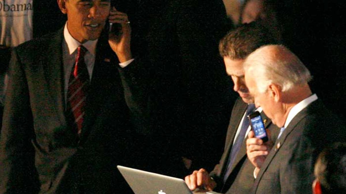 Barack Obama, stăpânul „butonului roşu” de net