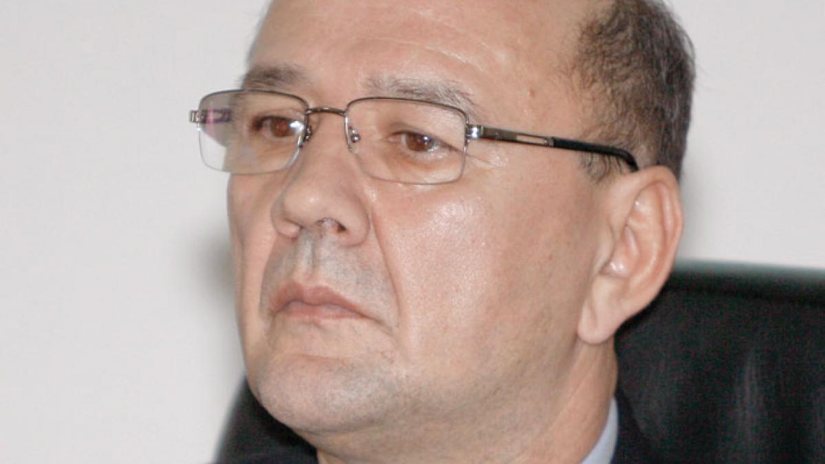 Fostul secretar de stat Dan Fătuloiu şi fiul acestuia, audiaţi de judecător