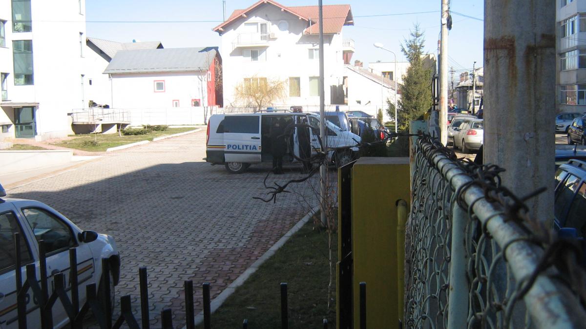 Primele arestări şi la Argeş