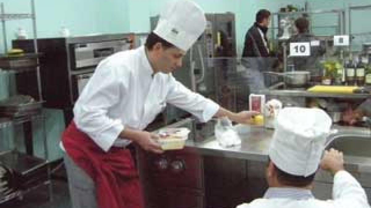 Un Vărsător, bucătar pe vas de croazieră