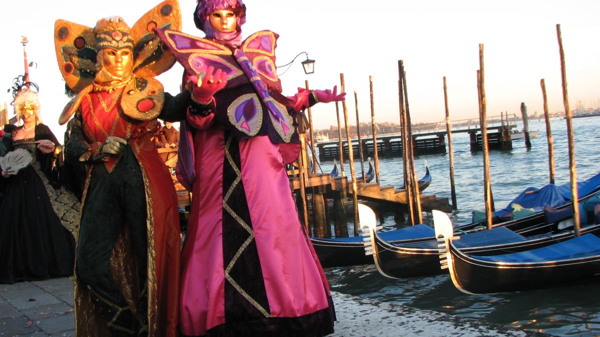 “Festa Veneziana” sau prologul Carnavalului