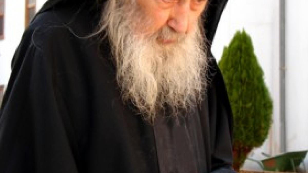 A murit Stareţul Schitului românesc Prodromu de la Muntele Athos
