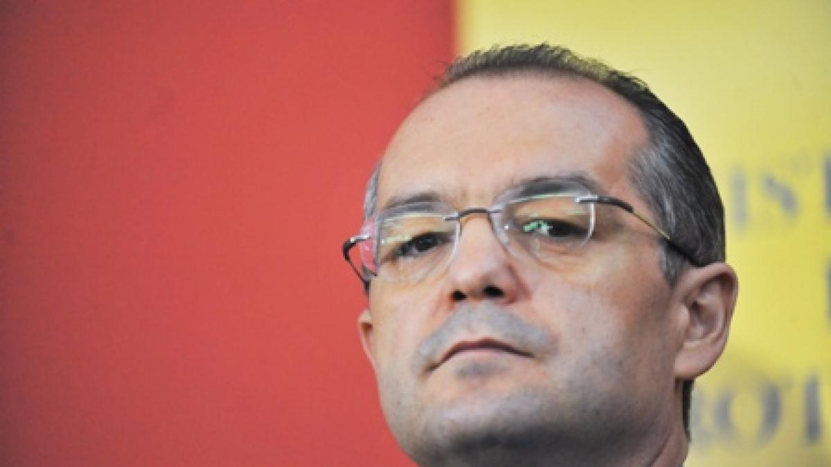 Boc încă nu-l demite pe Blejnar