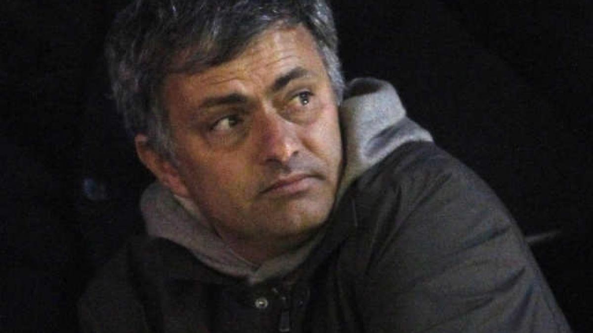 Presa spaniolă: Mourinho, aproape să fie înjunghiat