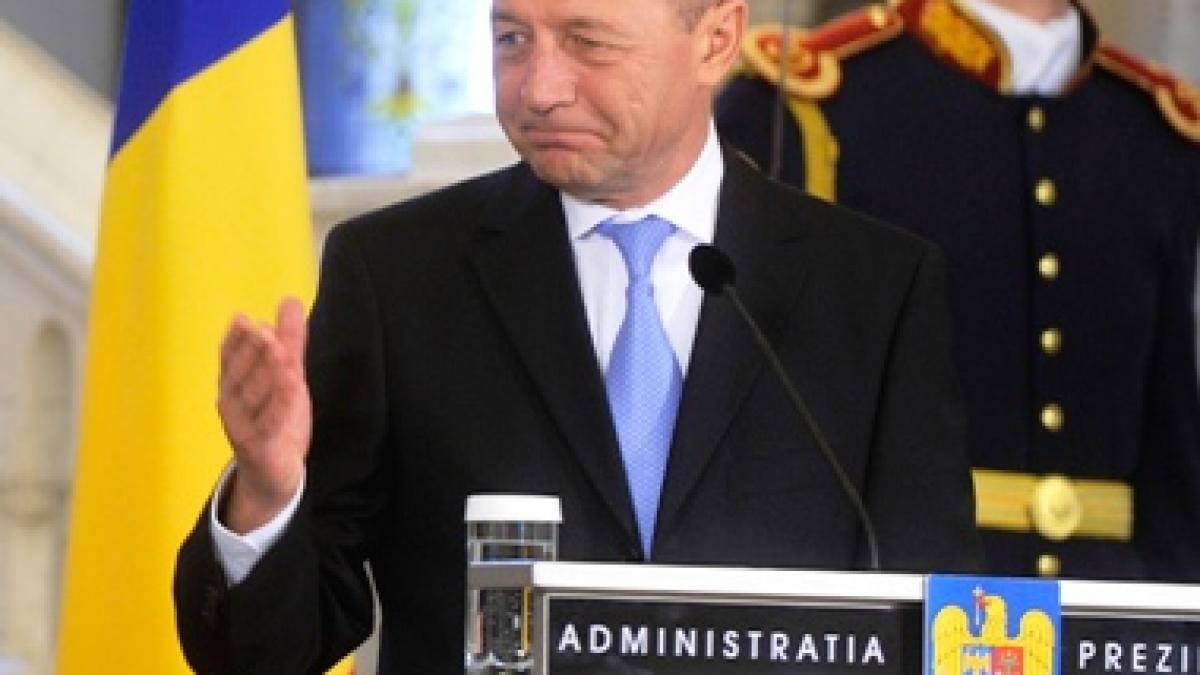 Băsescu: Cum îl cheamă pe ăsta cu frate-meu? Pe cumătru'...Bercea Mondial
