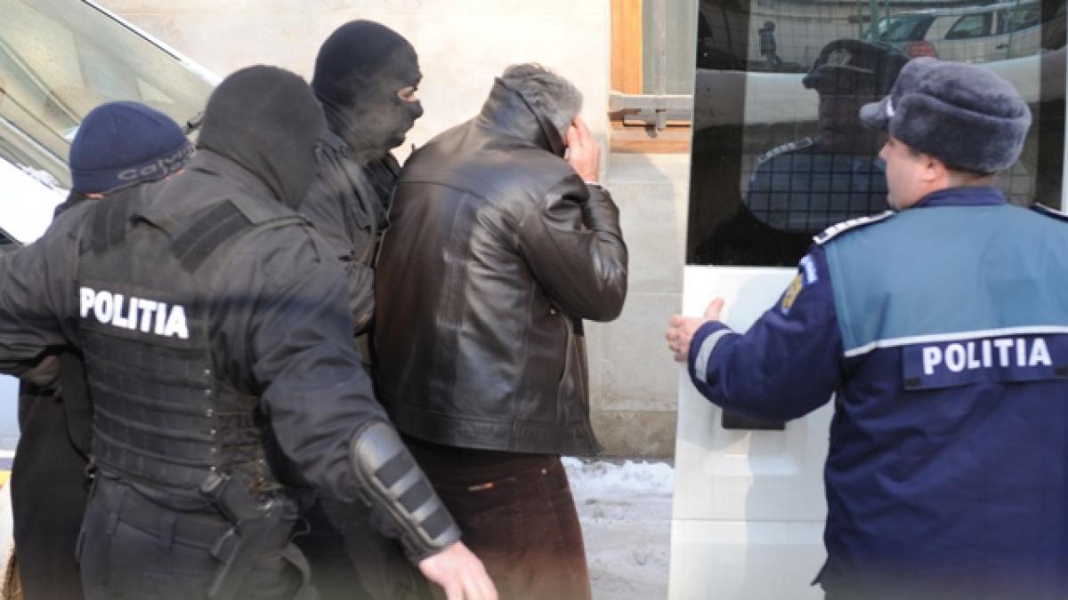 Flagrant de luare de mită la Combaterea Crimei Organizate
