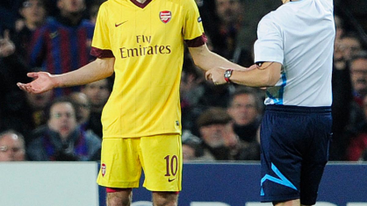 Van Persie iese la atac: "Eliminarea mea? O glumă proastă!"