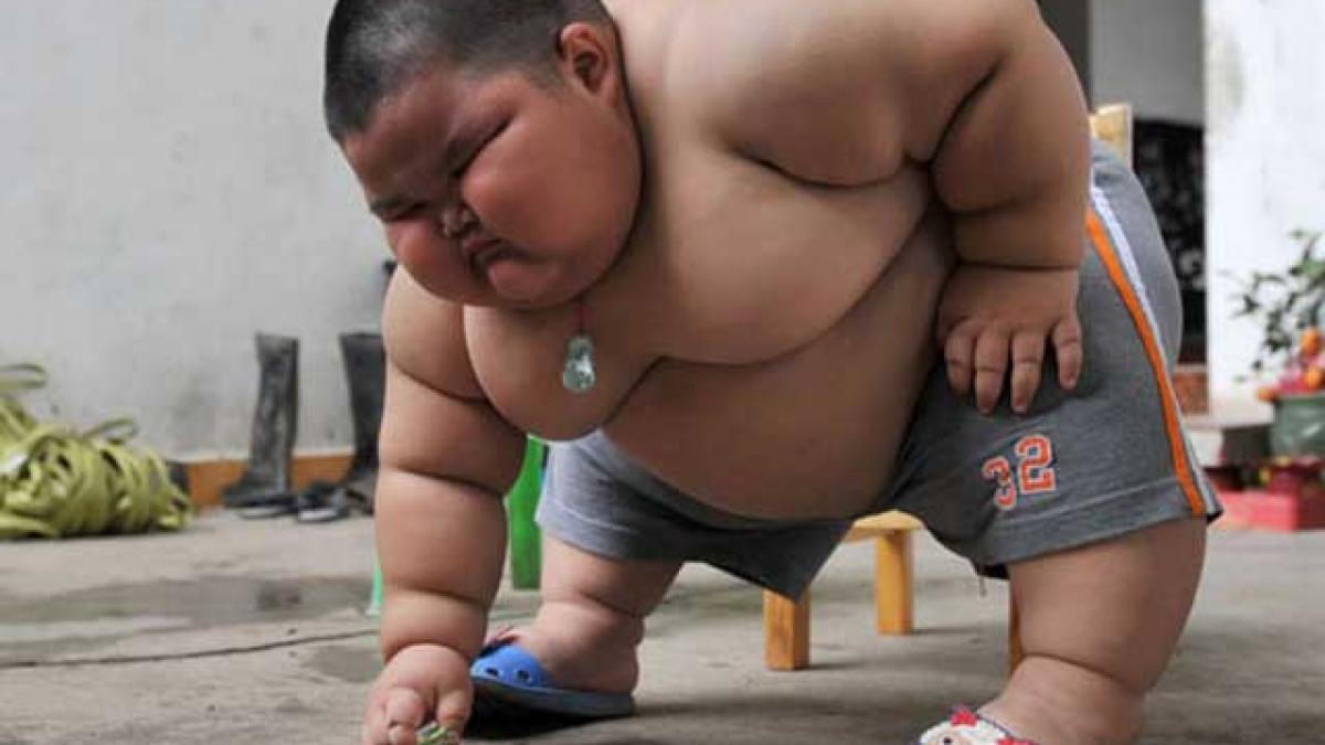Cântăreşte 57 de kilograme la trei ani – imagini incredibile!