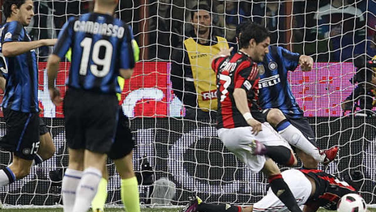 Chivu, eliminat în derby-ul Italiei. Inter, umilită de Milan