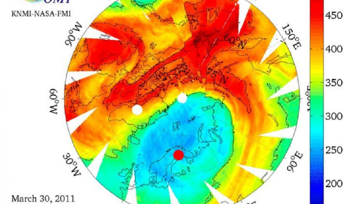 O gaură de dimensiuni record în stratul de ozon va cauza o primăvară "de foc"