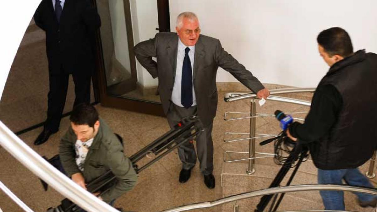 TVR îl lasă cu ochii în soare pe Dragomir