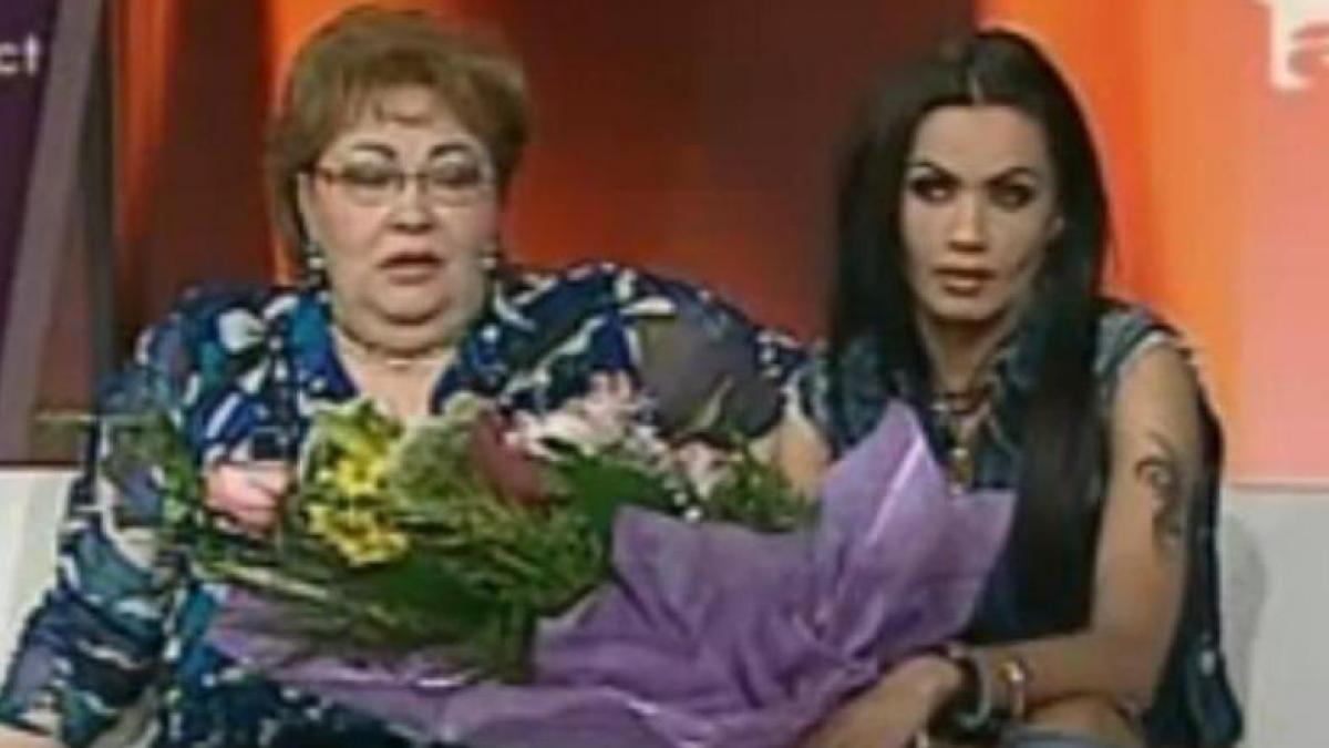 Oana Zăvoranu s-a împăcat cu mama ei (Video)