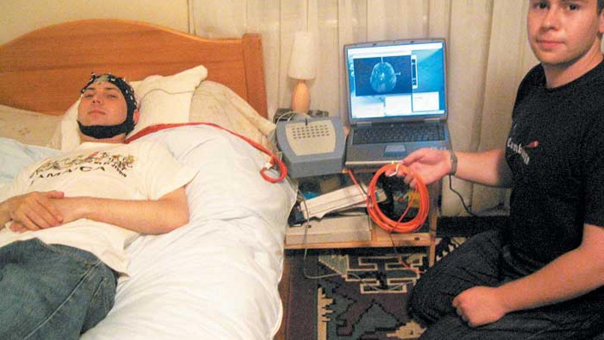 Un român a făcut camera care „citeşte” creierul
