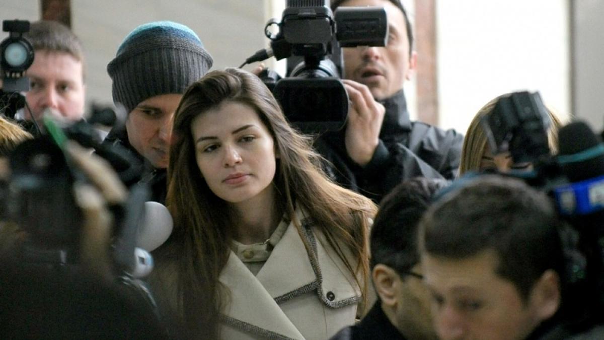 Monica vine cu executorul la Izvorani
