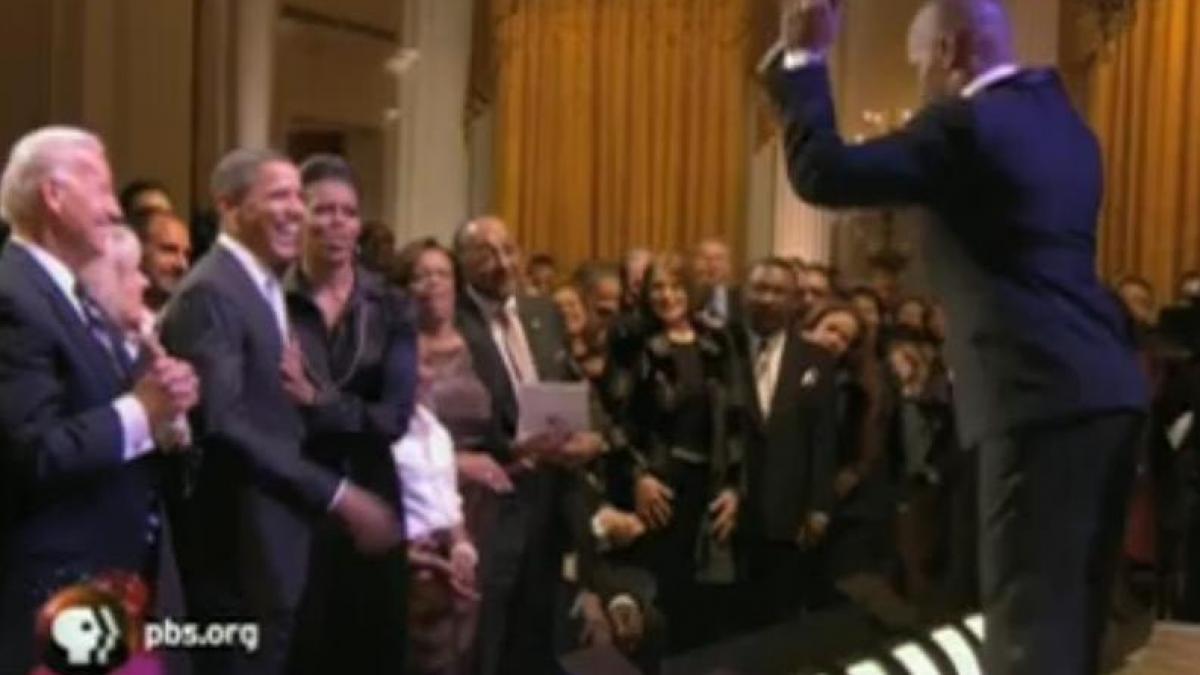 Jamie Foxx dansează ca Obama... pentru Obama