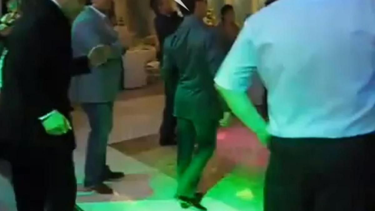 Medvedev dansând, doar un alt "Tălmăceanu", rus - video