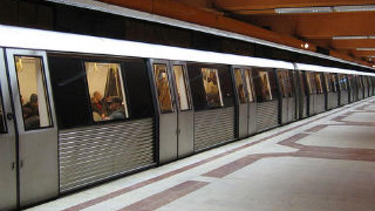 Metroul şi 13 linii RATB circulă în noaptea de Înviere