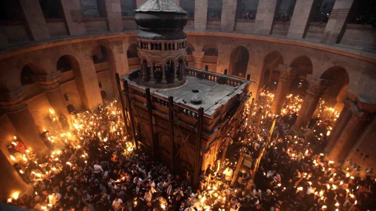 Ceremonia Sfintei Lumini în Ierusalim