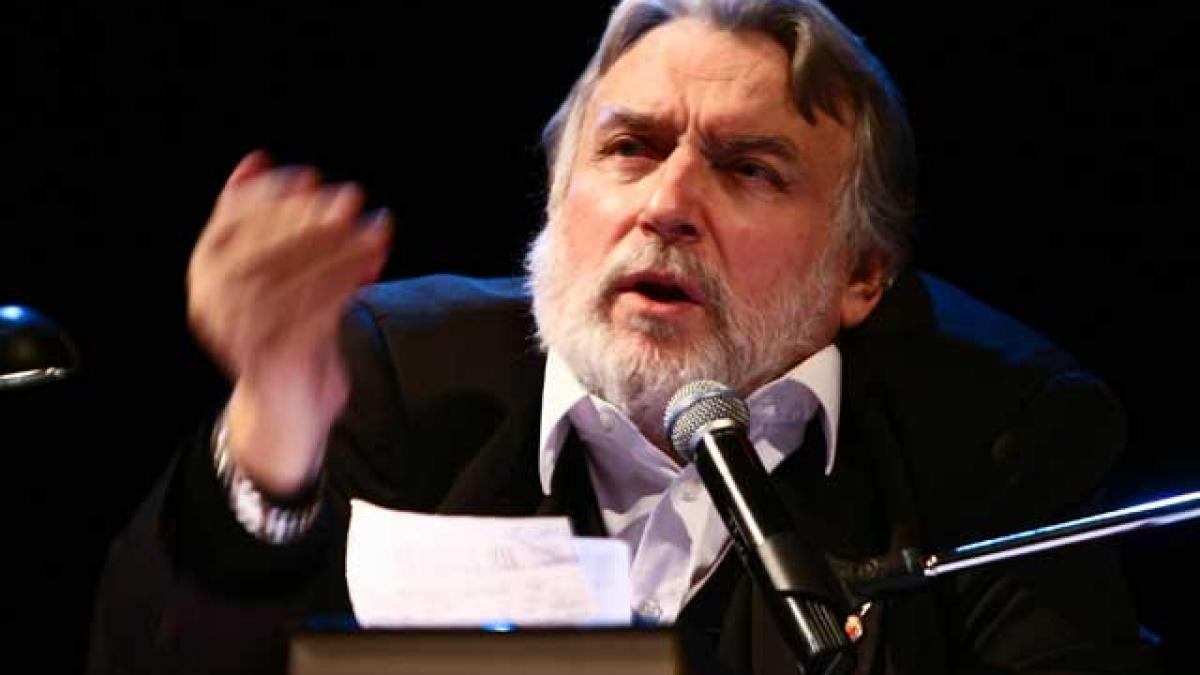 Adrian Păunescu, un gladiator al poeziei româneşti