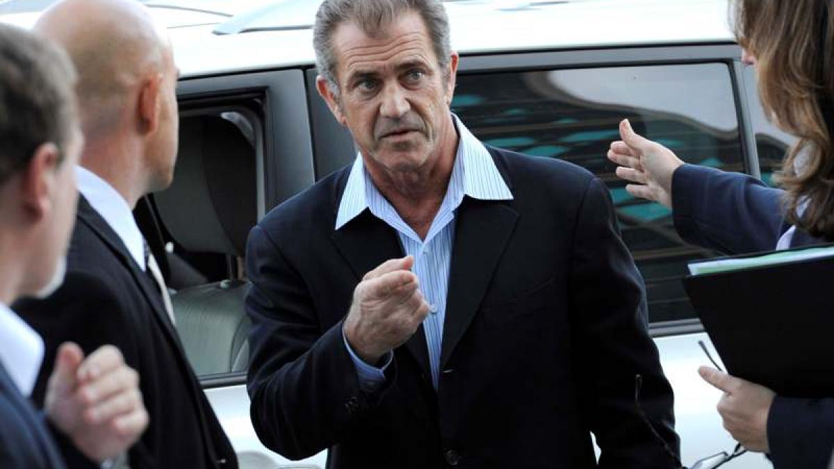 Mel Gibson, exonerat de acuzaţiile de violenţă domestică