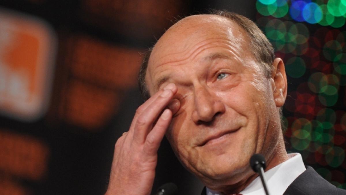 Băsescu, în lacrimi: "Vă mulţumesc că nu m-aţi dezamăgit"