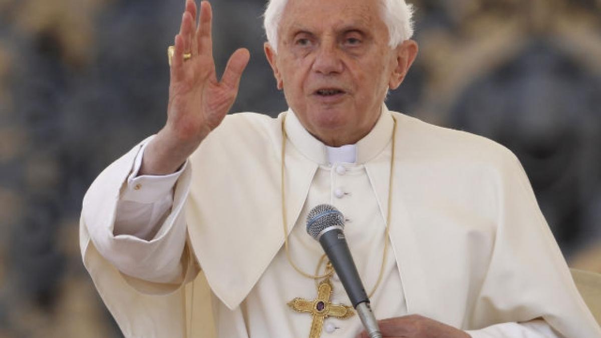 Papa Benedict al XVI-lea va intra în direct cu astronauţii de la bordul Endeavour.