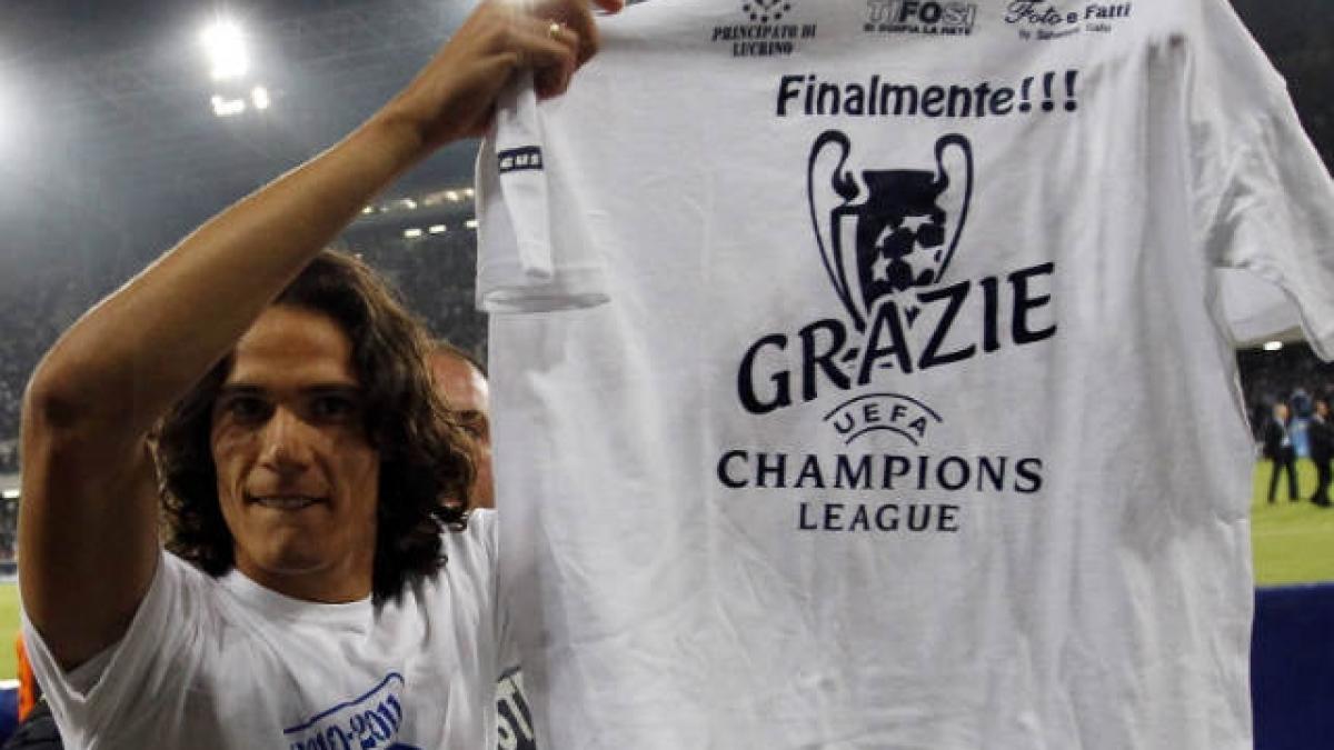 Cavani şi-a prelungit contractul cu Napoli.
