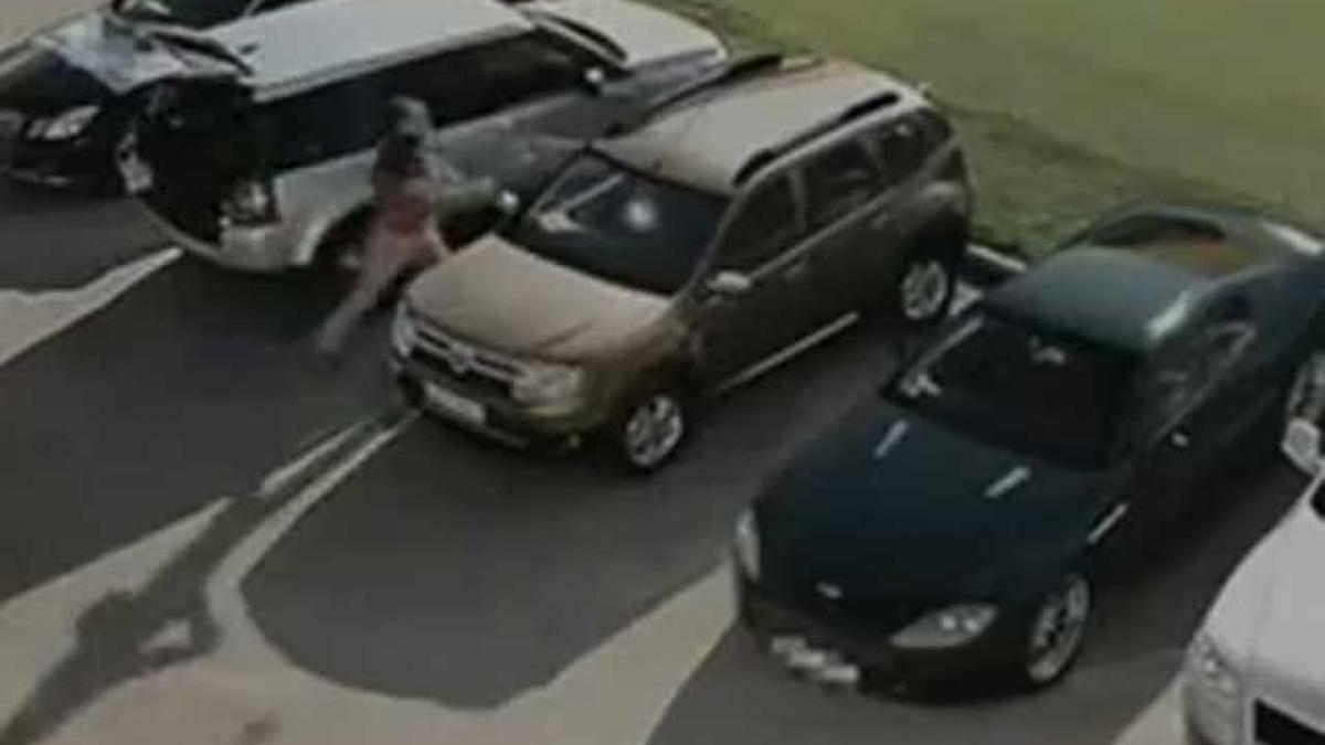 Dacia Duster vandalizată într-un spot publicitar pentru piaţa germană - video.