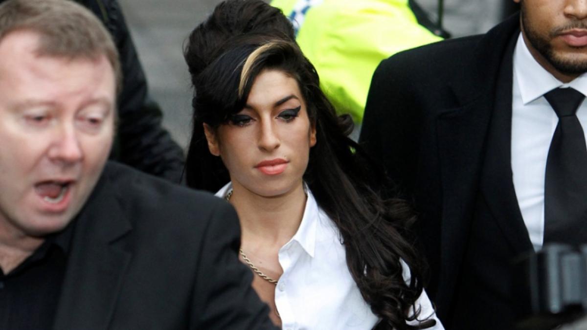 Amy Winehouse, din nou la dezintoxicare.