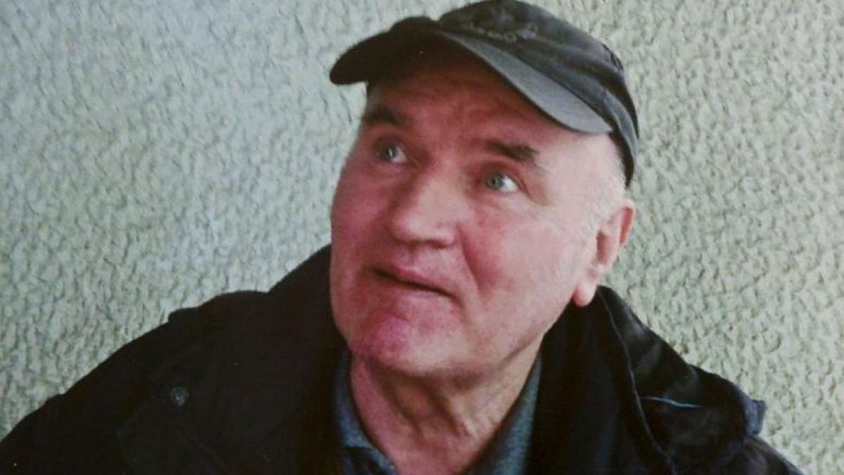 Ratko Mladici, îmbătrânit şi incoerent. Vezi primele imagini cu fostul general arestat!.