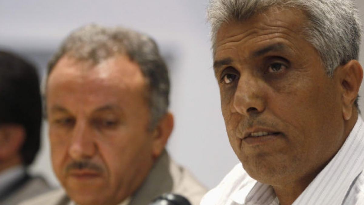 Cinci generali libieni au dezertat din tabăra lui Gaddafi.