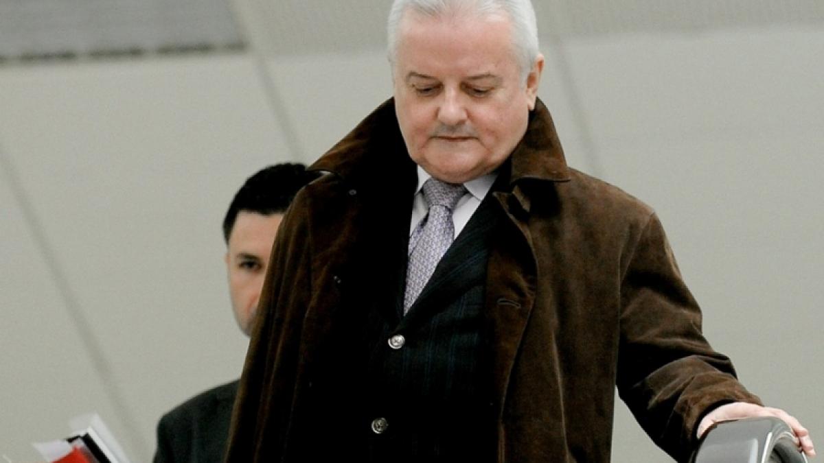 Iri crede că Monica a acţionat la comandă.
