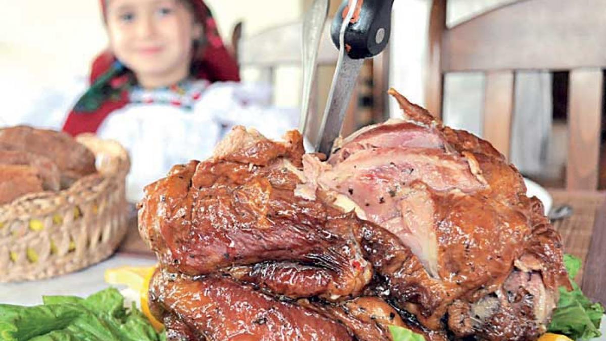 „Zămucă” şi „ciurigăi”.