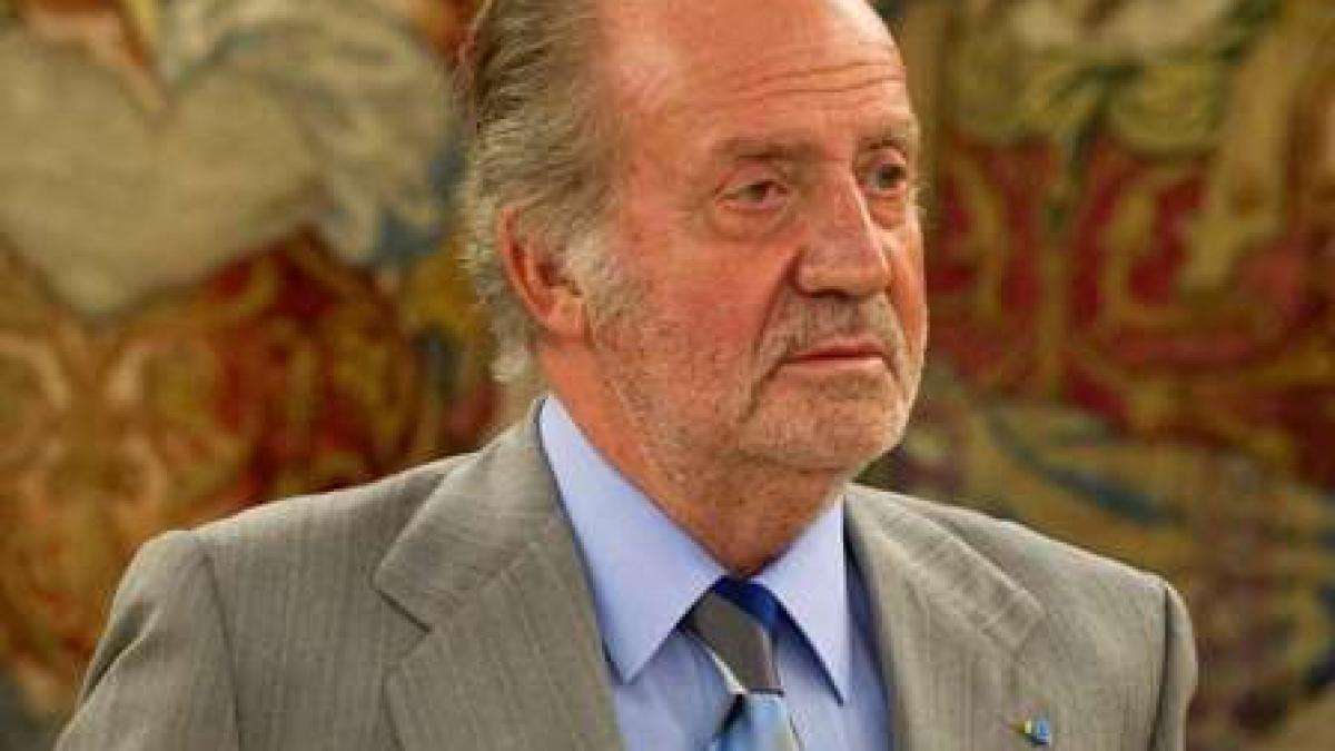 Regele Spaniei a fost operat cu succes la genunchi.