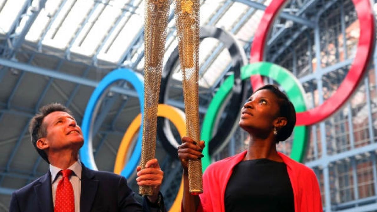 Torţa JO din 2012 a fost prezentată la Londra.