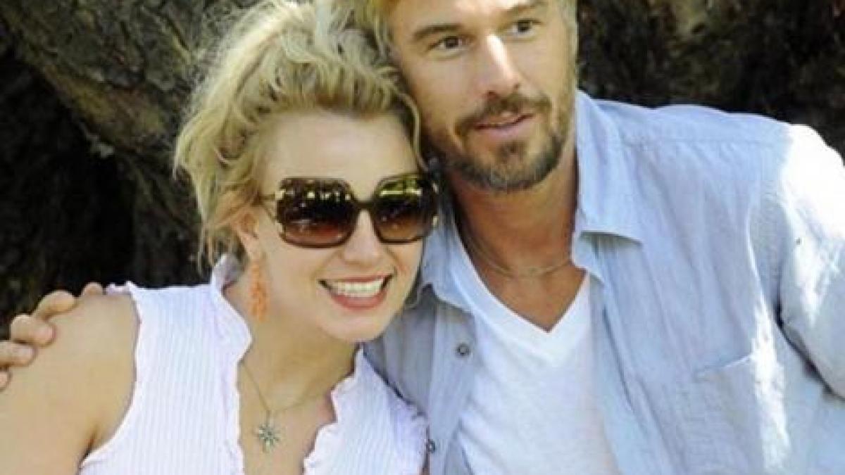 Britney Spears se mărită pentru a treia oară.