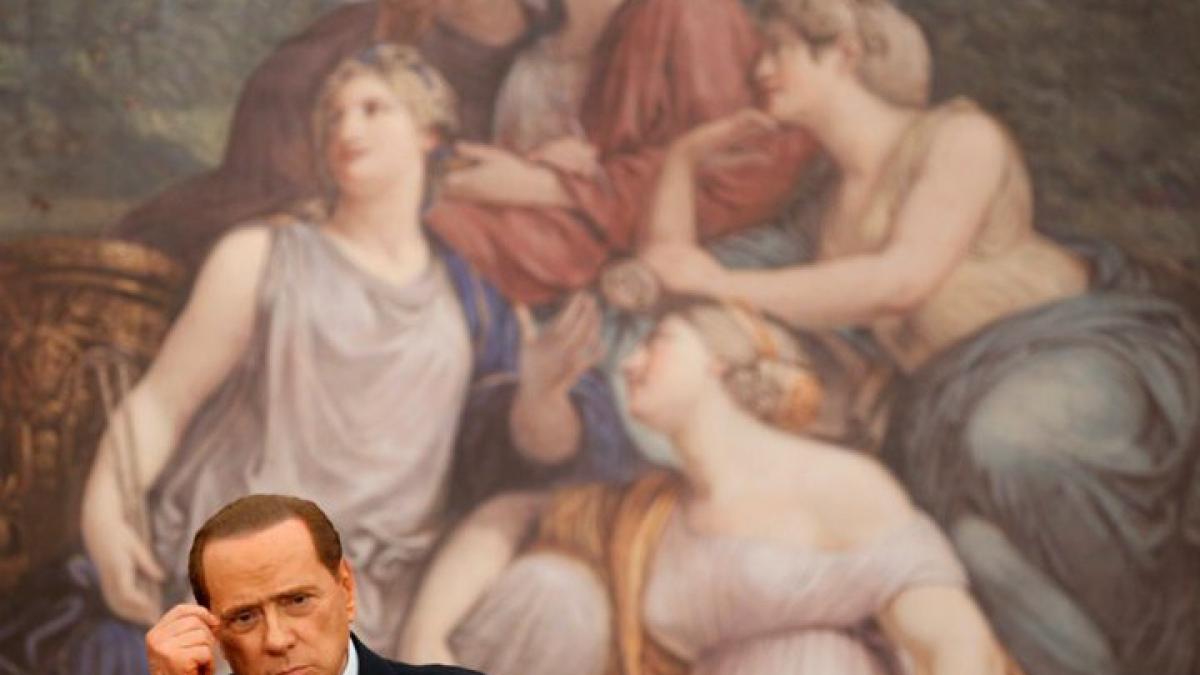 Berlusconi face băşcălie pe seama unui tablou cu Apollo: "Este bunga-bunga din anul 1881".