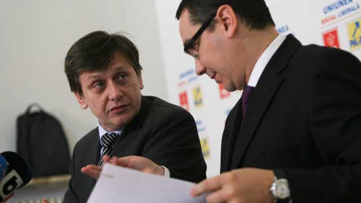 Opoziţia face referendum pe ”reforma hărţii”, în 21 de judeţe.